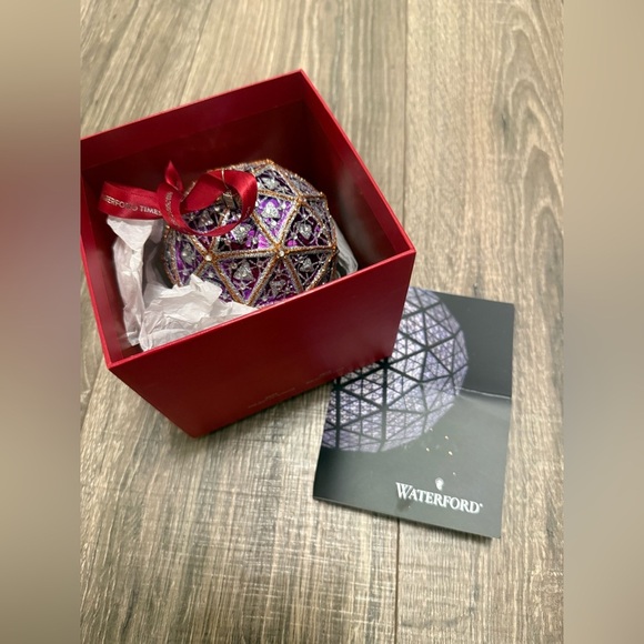Waterford Limited 2016 The Gift of Wonder, Time Square Ball 6” - Picture 1 of 4
